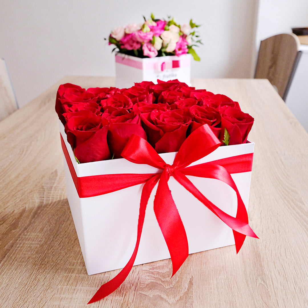 Fresh Flowers Combo Delivery Online Flowers, Cakes, Chocolate & More in Dubai UAE Indoor & Outdoor Plants, Artificial Flowers, plants & Trees, succulent, Terrarium, Moss wall, Green wall, Pets & Aquarium