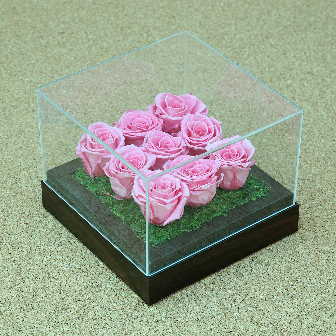 Valentine's-flowers, valentine-roses, valentine-gifts, valentine-online-flowers, flower-shop-for-buy-valentine-flowers, flower-shop-near-me, flower-shop-in-Dubai, flower-shop-in-Abu-Dhabi, valentine's-day-flowers-Dubai,