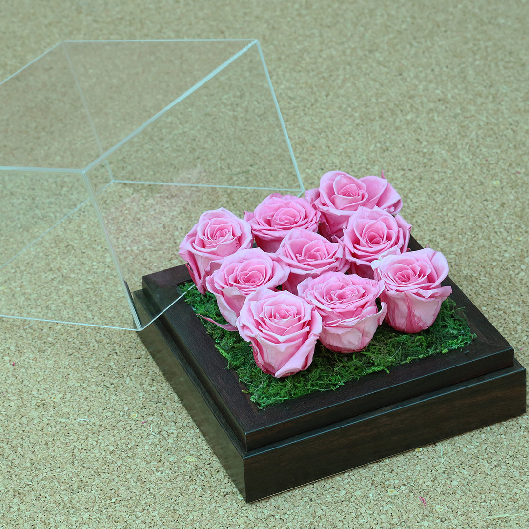 Valentine's-flowers, valentine-roses, valentine-gifts, valentine-online-flowers, flower-shop-for-buy-valentine-flowers, flower-shop-near-me, flower-shop-in-Dubai, flower-shop-in-Abu-Dhabi, valentine's-day-flowers-Dubai,