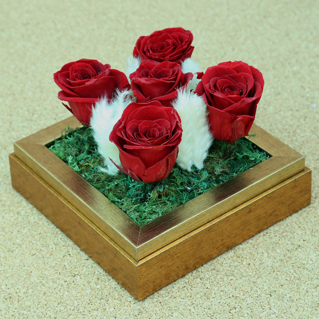 Valentine's-flowers, valentine-roses, valentine-gifts, valentine-online-flowers, flower-shop-for-buy-valentine-flowers, flower-shop-near-me, flower-shop-in-Dubai, flower-shop-in-Abu-Dhabi, valentine's-day-flowers-Dubai,