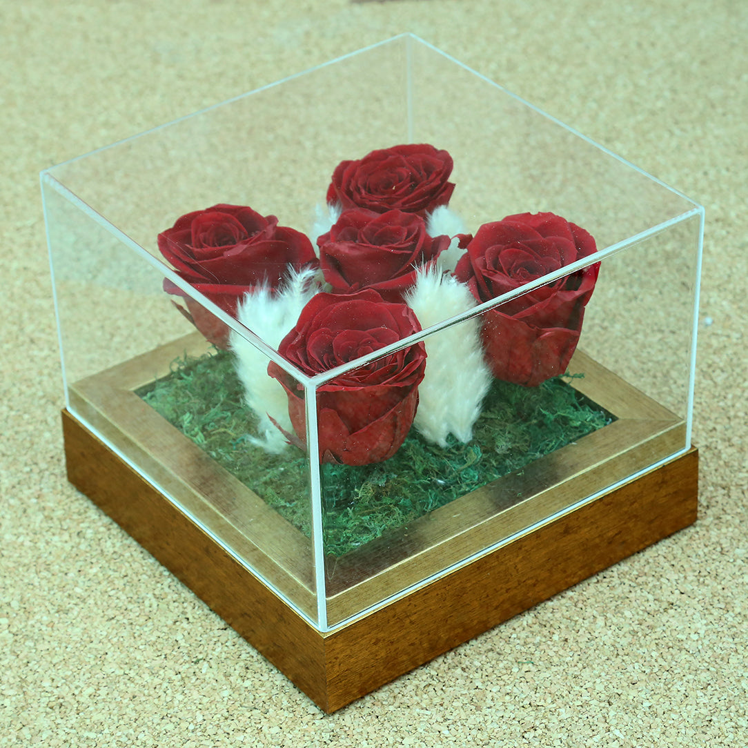 Valentine's-flowers, valentine-roses, valentine-gifts, valentine-online-flowers, flower-shop-for-buy-valentine-flowers, flower-shop-near-me, flower-shop-in-Dubai, flower-shop-in-Abu-Dhabi, valentine's-day-flowers-Dubai,