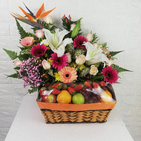 Fruit gift sales basket delivery