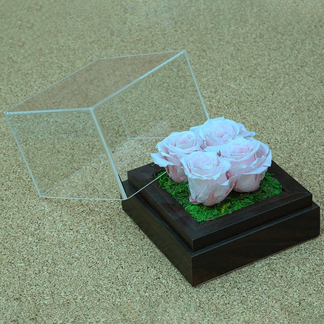 Valentine's-flowers, valentine-roses, valentine-gifts, valentine-online-flowers, flower-shop-for-buy-valentine-flowers, flower-shop-near-me, flower-shop-in-Dubai, flower-shop-in-Abu-Dhabi, valentine's-day-flowers-Dubai, 